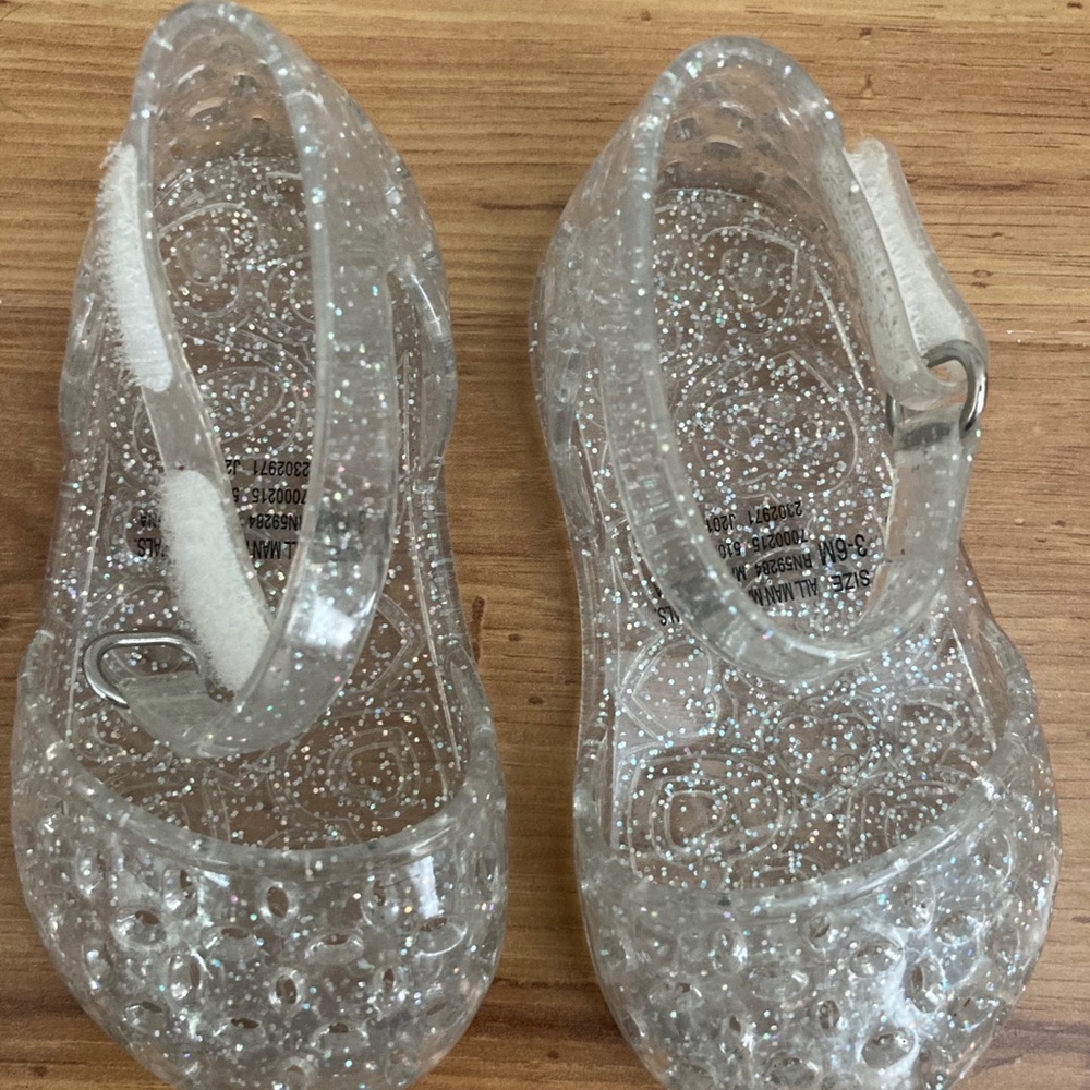 jelly shoes